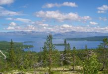 Imandra Gölü’nde Glamping – Murmansk Oblastı’ndan bir işadamı bir glamping alanına yatırım yapıyor