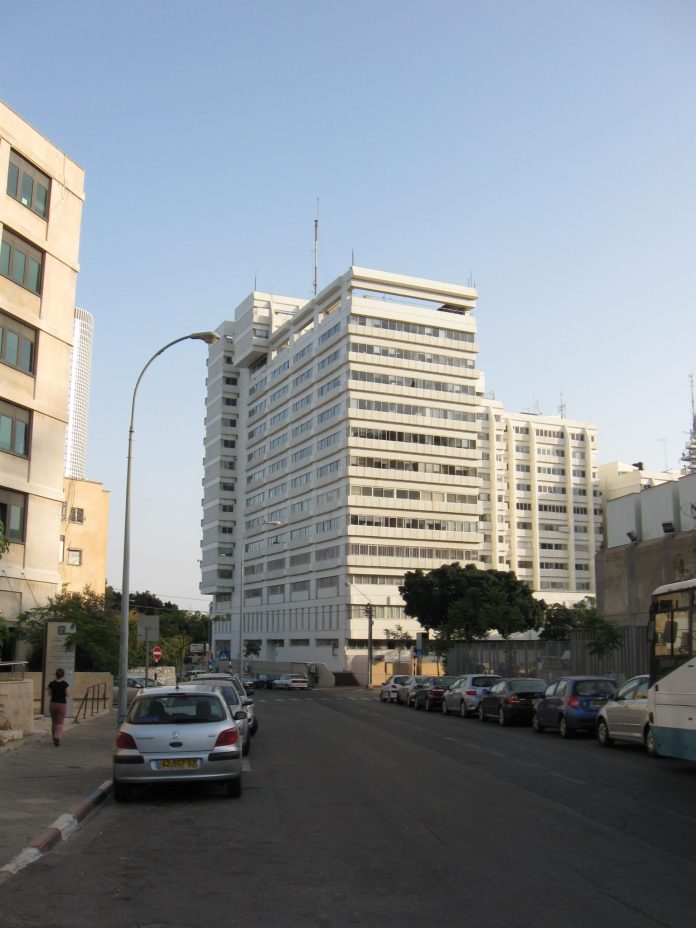 Mossad'ın genel merkezi olarak bilinen Hadar-Dafna binası, Tel Aviv'deki Henrietta-Szold Caddesi'nden görünüm. Fotoğraf: Ori