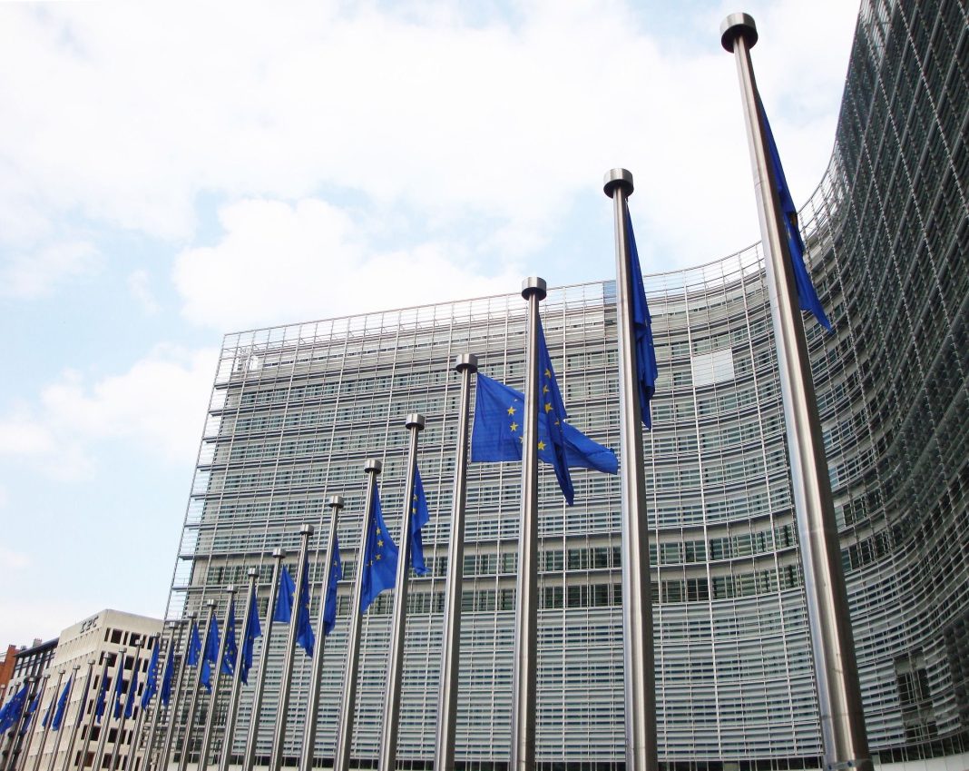 Brüksel'deki AB bürokrasisinin Berlaymont binası. Kaynak: Pixabay, Fotoğraf: Jai79